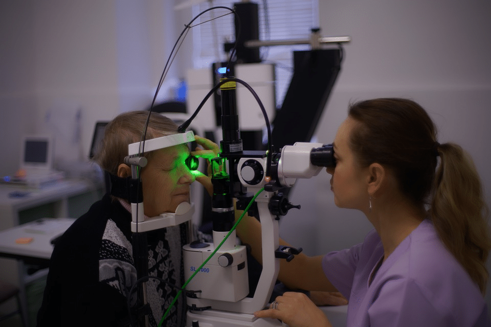 Medical Eye Doctor in Jefferson Valley